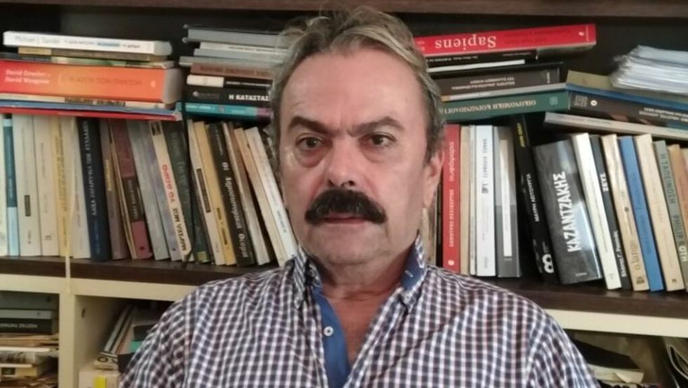 Xάρης Ναξάκης